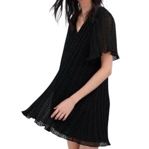NWT ZARA V-Neck Short Sleeve Pleated Mini Dress Size Small